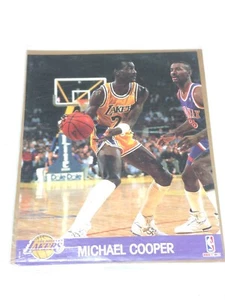 1990 NBA Hoops Action Photo Michael Cooper L.A. Lakers Sealed! - Picture 1 of 2