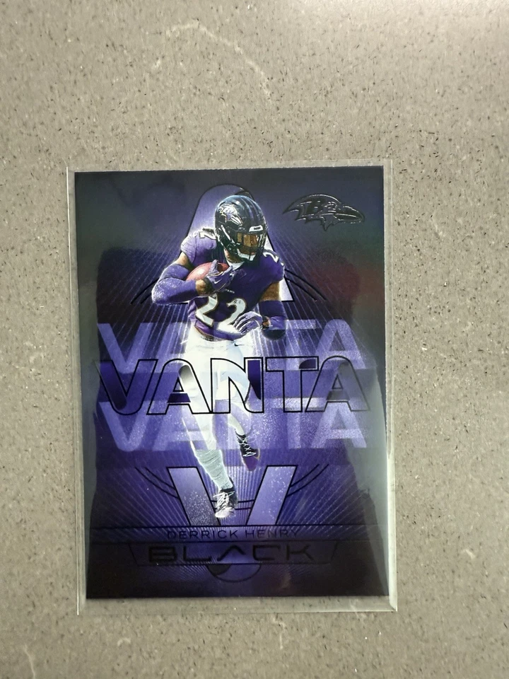 Estuche Panini Black Derrick Henry Vanta SSP Baltimore Ravens 2025 Hit #5 Foto 1 de 2