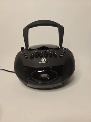 Audiovox Vintage 2003 Preto Boombox CD/Casette/Rádio Modelo AXP824-03 - Imagem 1 de 4