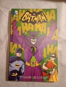 Batman '66 Vol. 4 (DC Comics, Hardcover) Jeff Parker und Jose Luis Garcia-Lopez - Bild 1 von 6