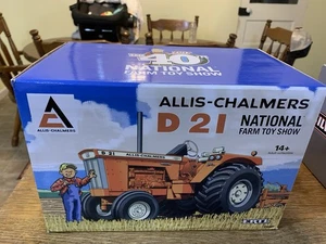 Ertl Allis Chalmers D-21 Wide Front Tractor, 2017 Toy Farmer. 1/16 Scale. - Picture 1 of 6