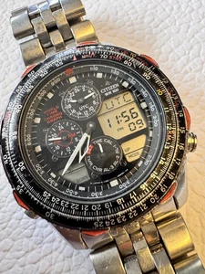 Citizen C300 E80044 World Time Chronograph UTC GMT Timer Stoppuhr Alarm 42mm UK - Bild 1 von 9