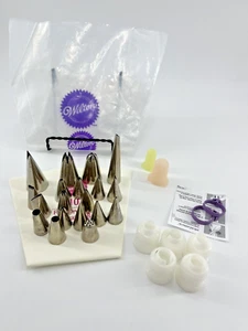 Lot Of 32 Assorted Wilton Products, Cake Decorating, 19 Frosting Tips, Tools - Picture 1 of 5