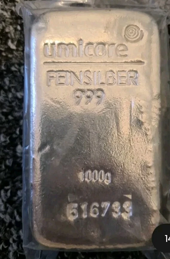 Umicore 1 Kilo Silver Bar - Image 1 of 1