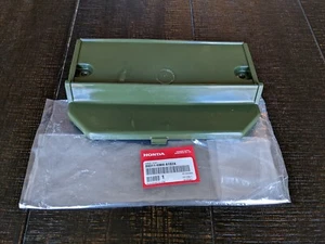 Genuine OEM Honda TRX300 TRX300FW Fourtrax Battery Cover Green 80311-HM4-A10ZA - Bild 1 von 2