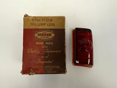 Chrysler New Yorker Saratoga Windsor 1942 luz trasera derecha lámpara 973234 nuevo en stock Foto 1 de 4