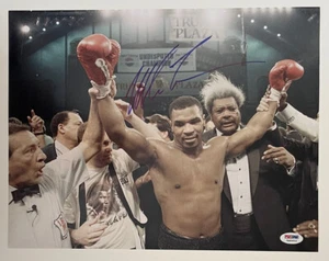 MIKE TYSON SIGNED BOXING 11X14 PHOTO PSA/DNA - Picture 1 of 2