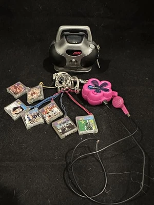 Tiger Hit Clips Players - Pink Flower (Tested) and Boombox (Parts) - WITH SONGS - Image 1 of 4