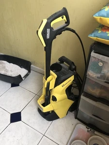 Karcher Pressure Washer - Picture 1 of 7