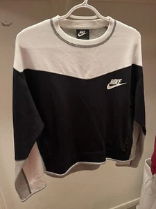 Womens White/Black Nike Sportswear Pullover - Size L - Picture 1 of 2