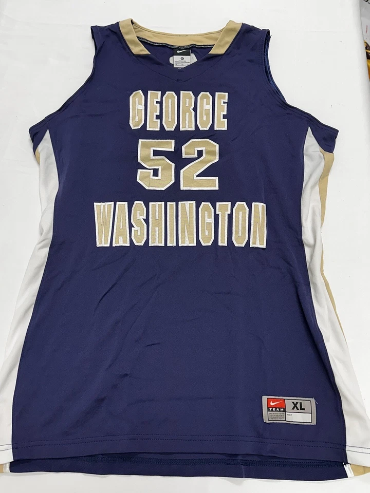 George Washington Revolutionaries Game Used Nike Womens Basketball XL Jersey - Image 1 of 4