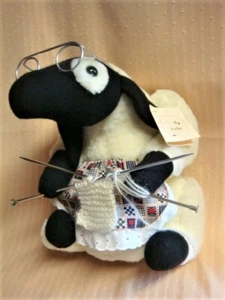 Handgefertigte 12" WOLLE SCHAFE PUPPE VON WOOLERY LANE Stricken & Drahtrand Brille & Schürze - Bild 1 von 8