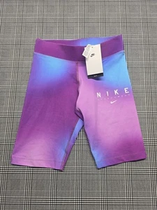 Women's Nike Shorts Size Small Brand New With Tags - Picture 1 of 3