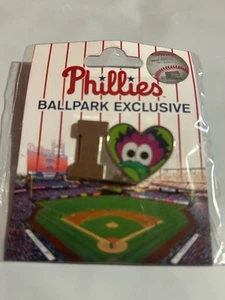 I Heart ❤️ Phanatic Philadelphia Phillies Pin 2025 Love Ballpark Exclusive - Picture 1 of 1
