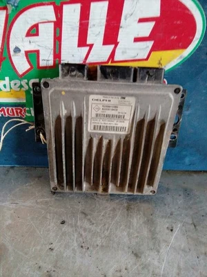 8200619409 centralina motore RENAULT CLIO III 1.5 DCI 2005 279229 - Immagine 1 di 4