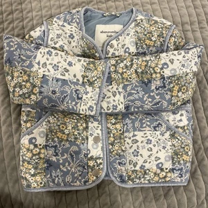 Abercrombie Kids-Girls quilted liner jacket- Floral Blue- Size 5/6 New With Tags - Picture 1 of 4