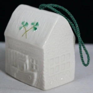 RARE VTG 2000 CHRISTMAS BELLEEK CLEGGA BOATHOUSE 13TH EDITION BELL ORNAMENT NEW - Picture 1 of 11