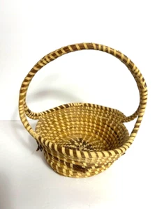 Vtg Unusual Sweetgrass Gullah Folk Art Basket Charleston S.C. Curved Handle EUC - Picture 1 of 5