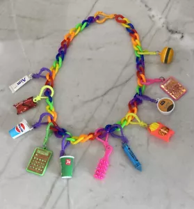 Collana Ciondolo Maglia Plastica Grossa Arcobaleno Clip On 11 Cionondoli Cibo Soda - Foto 1 di 4