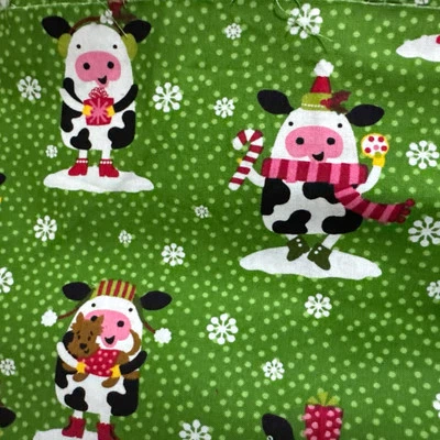 CUTE CHRISTMAS  COWS Cotton Green FABRIC 1/2 YARD - Image 1 of 3