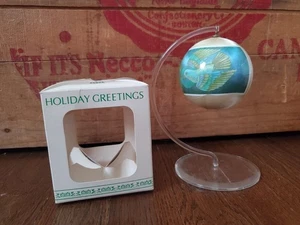 Vintage Weihnachten Die Friedenstaube Weihnachten Satin Kugel Ornament SEHR GUT - Bild 1 von 9