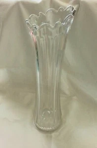 Vintage 11.5 In Clear Swung Glass Stretch Vase Ruffled /Scalloped Top & Ribs - Picture 1 of 6