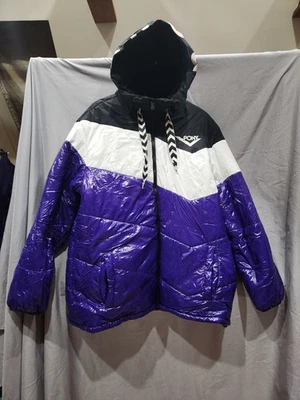 PONY City Wings Men's Size Large Puffer Hooded, Fleece-Lined Jacket - Image 1 of 4