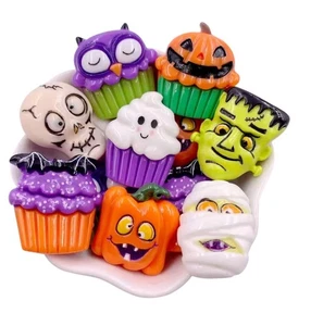 8 Junk Charm Charms Resin Cabochon Halloween Pumpkin Witch Hat Bat Spooky Bats - Picture 1 of 10