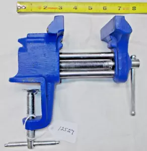Irwin Hobbyist Bench Vise, 3" Wide Jaws, Opens to 2-1/2", Weighs 3 lbs. 15 oz. - Imagen 1 de 6