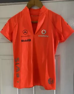McLaren Mercedes HUGO BOSS Formel 1, PIT Crew Shirt A Lewis Hamilton Größe S - Bild 1 von 12