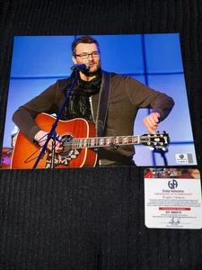 CHIESA ERICA autografo 8x10 firmato certificato di autenticità - Foto 1 di 3