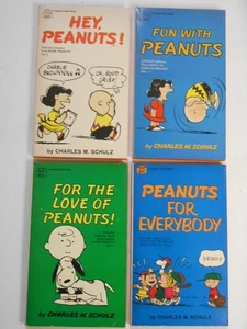 Peanuts by Charles Schulz (Fawcett) 4 pb LOT VG/FN  (early Charlie Brown) - Picture 1 of 4