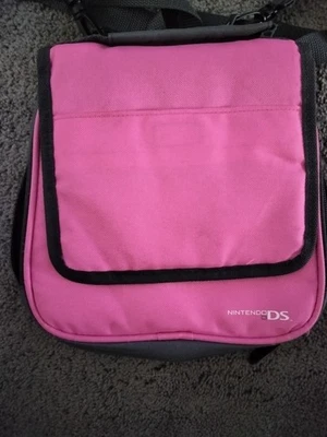 Estuche de Transporte DS Oficial Nintendo Rosa. Cremalleras funcionan. Sin correa. Foto 1 de 3