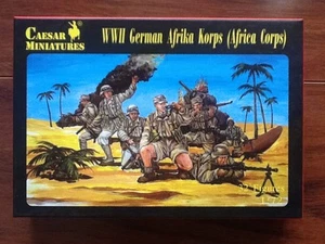 CAESAR MINIATURES 1/72 WW II GERMAN AFRIKA KORPS 32 FIG TOY SOLDIERS # 070 NIB - Picture 1 of 2