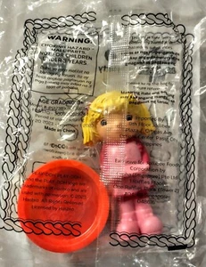 2023 Hetty Spaghetti Jollibee 3 Inch Figure With Play-doh. New Sealed - Picture 1 of 2