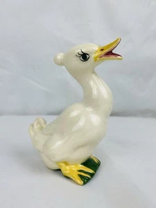 Vintage Duck Goose Single Shaker Figurine S&P Replacement Anthropomorphic Lashes - Picture 1 of 6