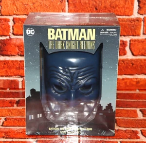 DC Graphic Novel Batman The Dark Knight Returns Book & Mask Set SEALED - Picture 1 of 7
