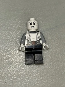 LEGO Star Wars Asajj Ventress Minifigura sw0615 Torso Blanco Guerras Clon - Imagen 1 de 2
