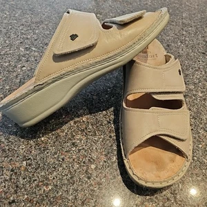Finn Comfort Jamaica Tan Leather Softbed Sandals Sz 40 EU Womens 9.5 US Slides - Picture 1 of 11