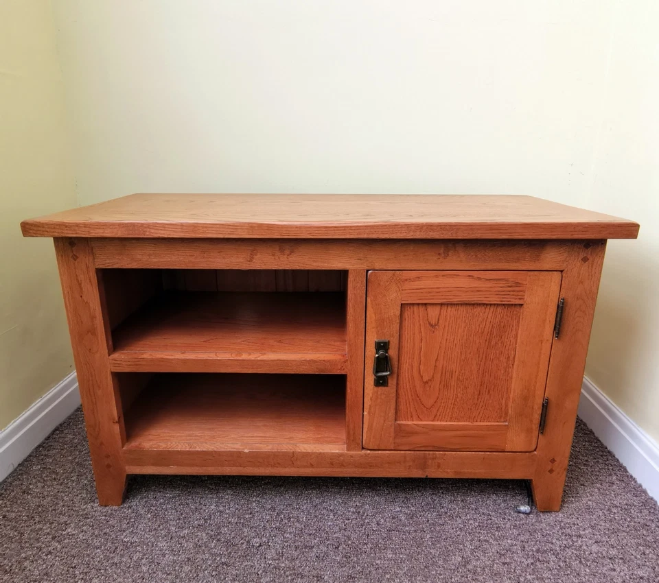 Cotswold Company Oak TV Unit - Image 1 of 4