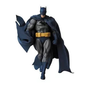 MAFEX BATMAN HUSH Figure No.105 Re-release by MEDICOM TOY DC NEW - Picture 1 of 10