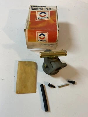NOS GM Smog Valve 1969 1970 Chevrolet C10 C20 C30 G10 G20 1969 Blazer 307  - Image 1 of 4