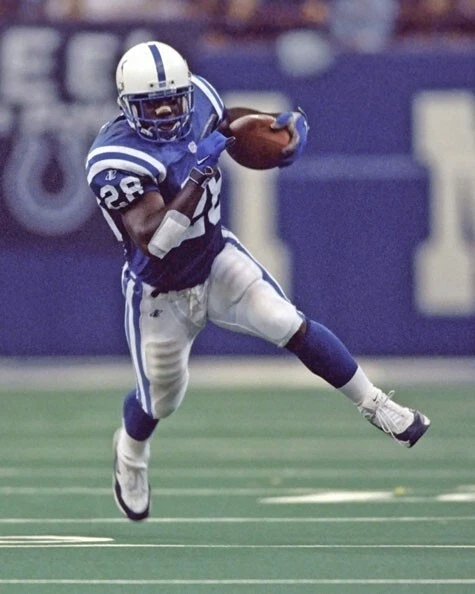 Indianapolis Colts MARSHALL FAULK Brillante 8x10 Foto Fútbol Impresión Salón de la fama 2011 Foto 1 de 1