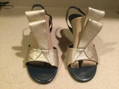 Sandalias de tacón Gibellieri charol/cuero dorado talla 38 nuevas sin caja Foto 1 de 4