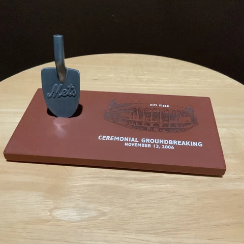 NY Mets Citi Field Ceremonial Groundbreaking 11/13/06 Pen Holder Desk Souvenir Cover