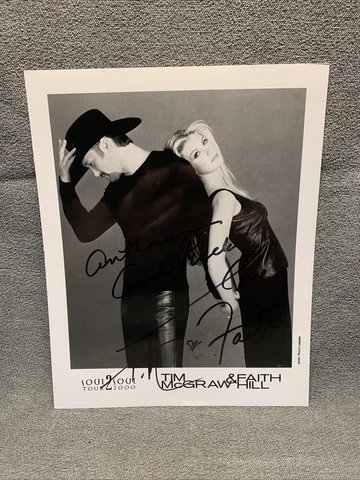 Country Music Artists Tim McGraw And Faith Hill Autograph 8X10 Photo KG Cover