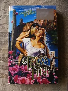 Caroline Bourne - Texas Fire - 1989 - paperback - Imagen 1 de 3