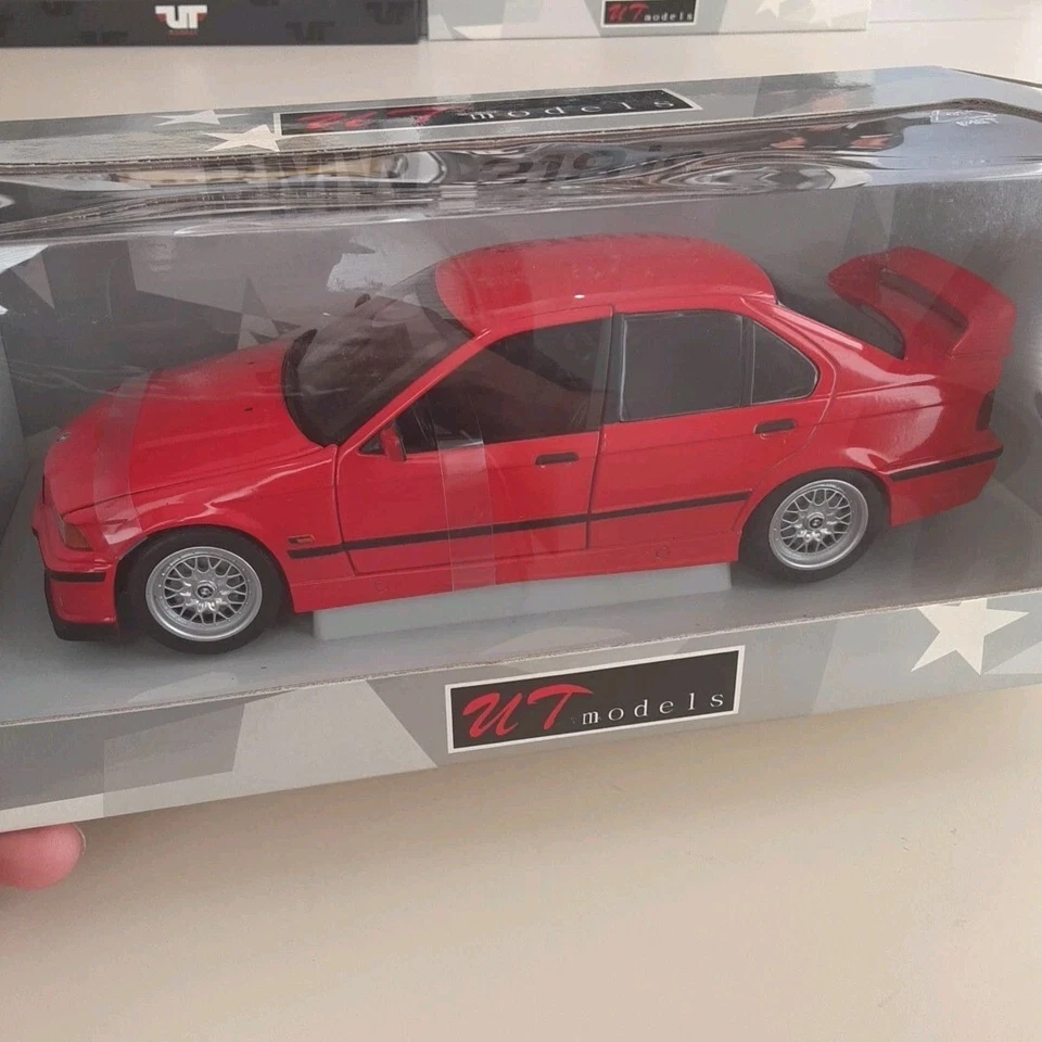 Ut Models 1996 Diecast 1:18 Bmw 318is Red Model 3 Series E36 318 Is Sedan  - Image 1 of 4