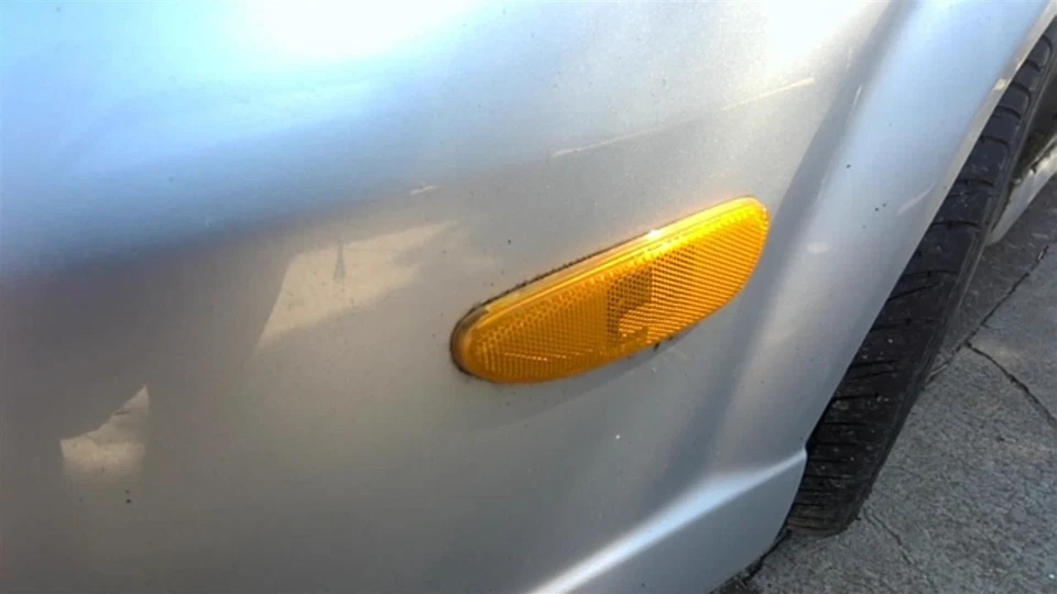 Marcador lateral de canto/parque para motorista Hatchback compatível com 02-03 MAZDA PROTEGE 30585790 - Imagem 1 de 4