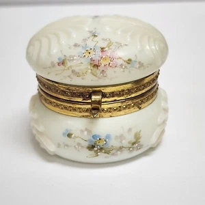 Antique C.F. MONROE WAVE CREST WAVECREST Double Shell Dresser Trinket Pin Box - Picture 1 of 13